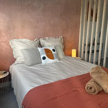 Lerelaisdodile - - Proche Metro - Parking Gratuit - Apartment *